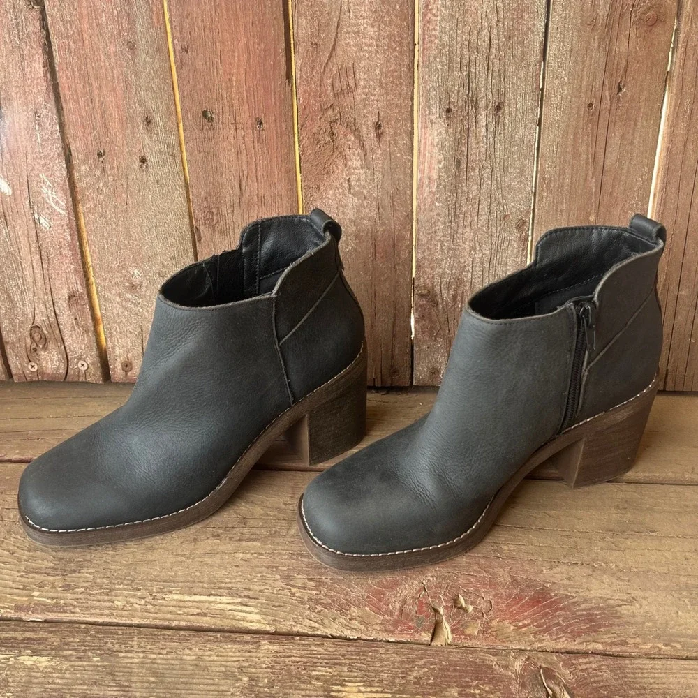 Black‎ Leather Ankle Boots Women's Block Heel Side Zip Square Toe Booties Sz 8.5